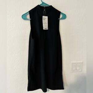 Black Athleta 'Interstellar Bike Tunic" size MT.